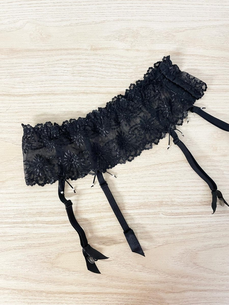 marie jo lace lingerie garter belt - good market thrift store