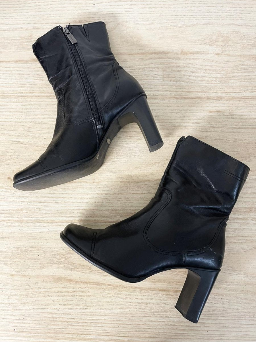 y2k spring leather square toe heeled boots - good market thrift store