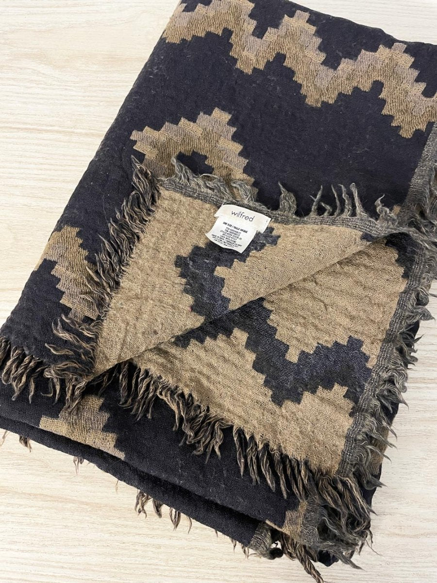 wilfred 100% wool blanket scarf | diamond mosaic | aritzia - good market thrift store