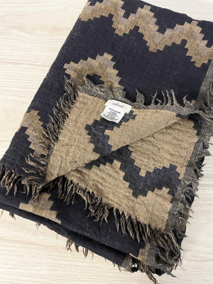 wilfred 100% wool blanket scarf | diamond mosaic | aritzia - good market thrift store