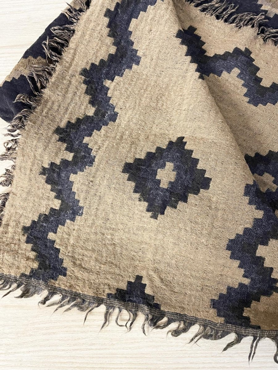 wilfred 100% wool blanket scarf | diamond mosaic | aritzia - good market thrift store