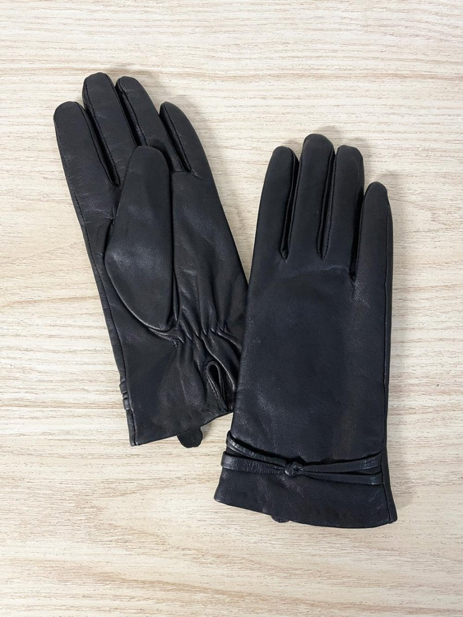 vintage 00s jessica soft leather gloves - good market thrift store