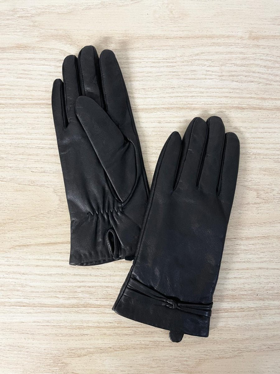 vintage 00s jessica soft leather gloves - good market thrift store