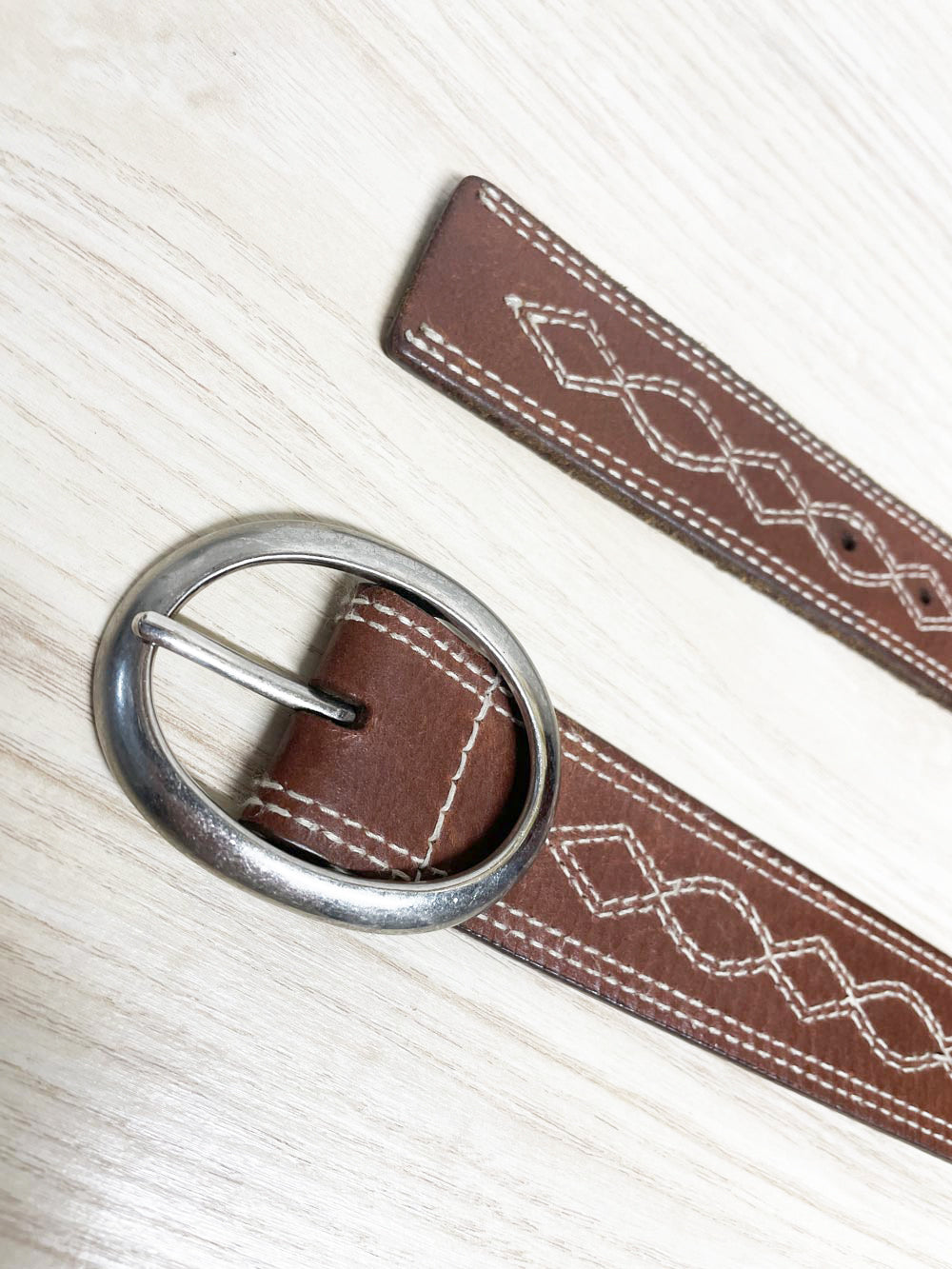 vintage leather contrast stitch belt