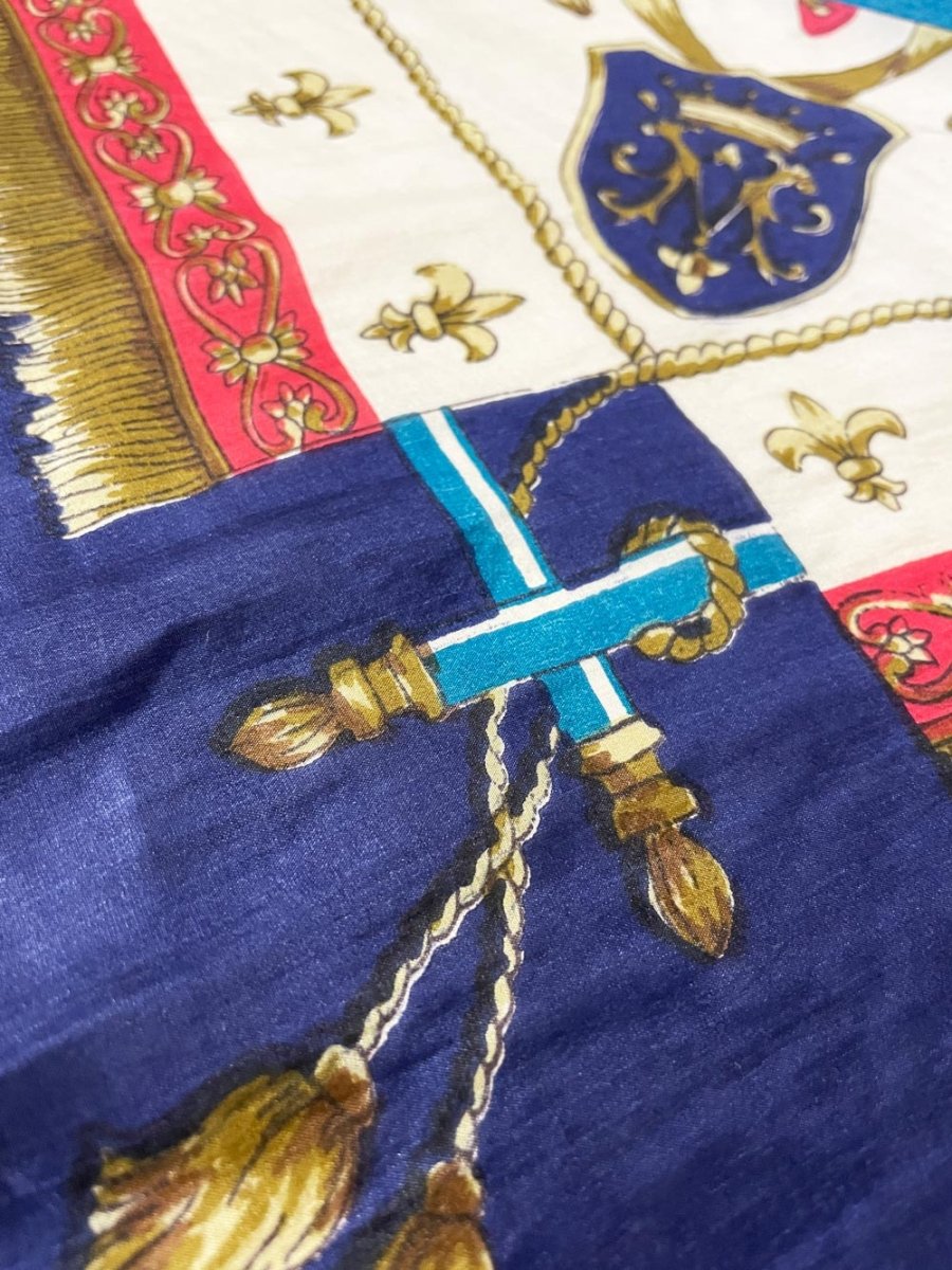 vintage 100% silk lion crest printed xl scarf - good market thrift store