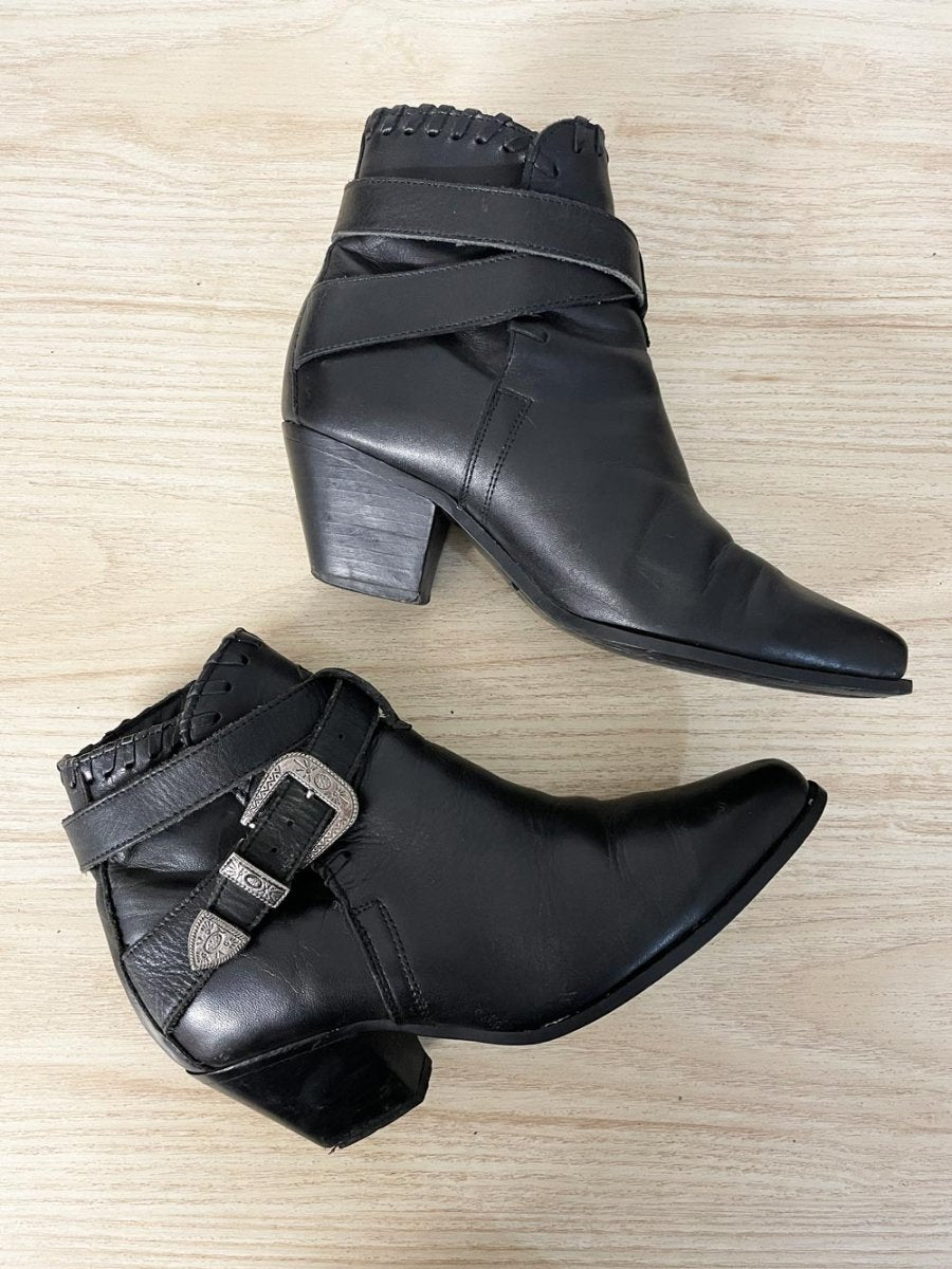 vintage 90s dingo leather western buckle heeled ankle boots - good market thrift store