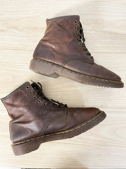 vintage late 90s doc martens 8 - eye oiled leather boots | made in England - good market thrift store
