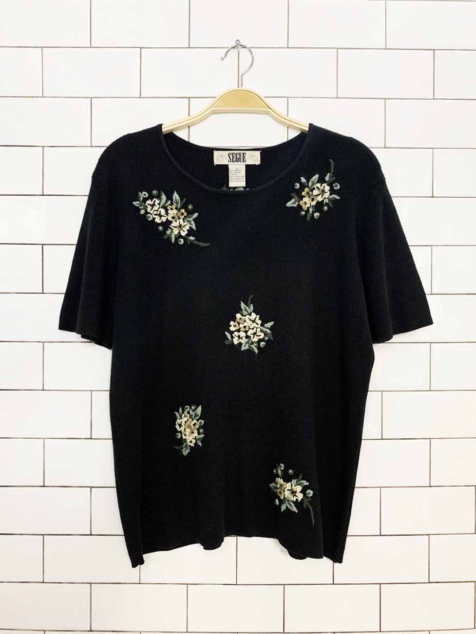 vintage 00s segue floral embroidered short sleeve knit top