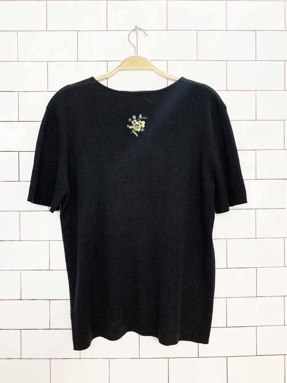 vintage 00s segue floral embroidered short sleeve knit top