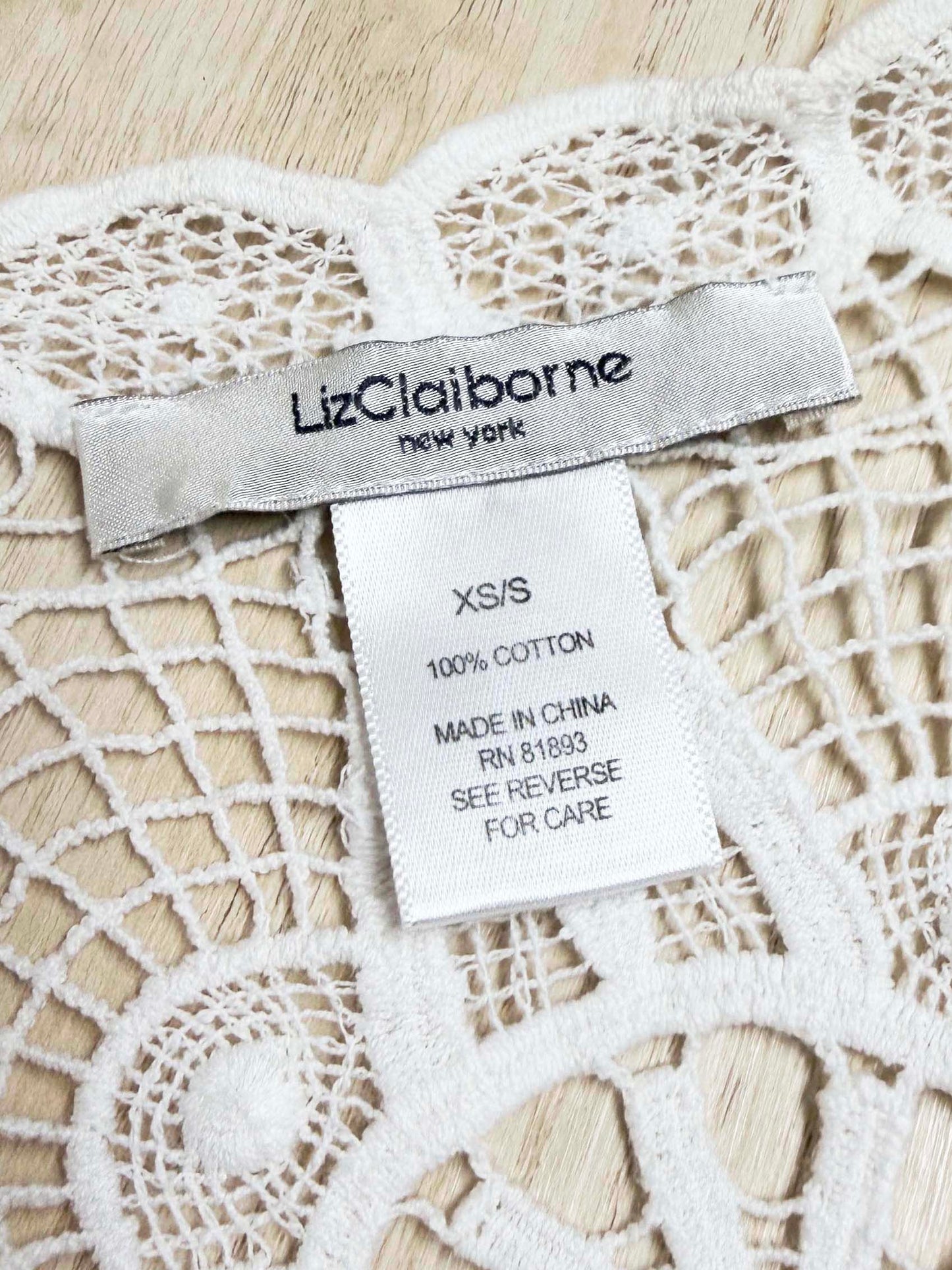 vintage 00s liz claiborne crochet knit crop open cardigan top