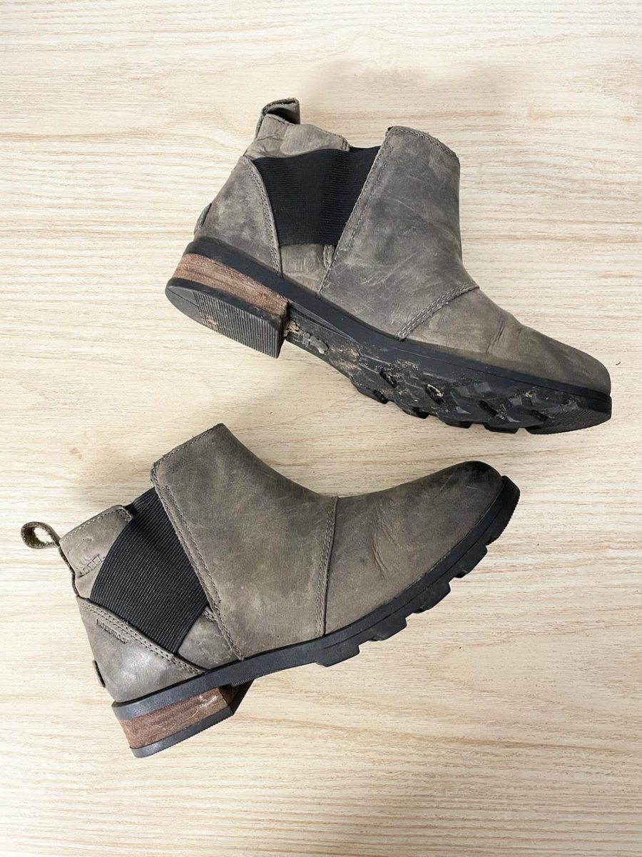 sorel emelie leather chelsea boot - good market thrift store