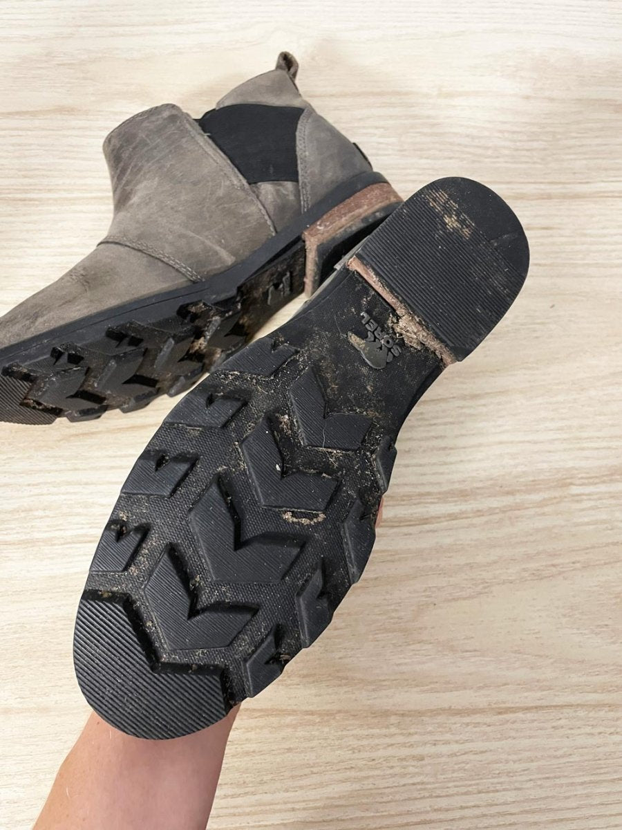 sorel emelie leather chelsea boot - good market thrift store