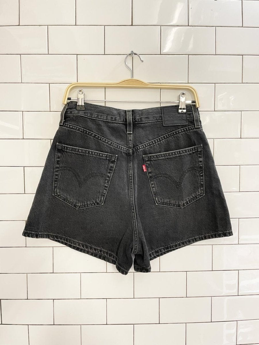 levi's high loose denim shorts - good market thrift store
