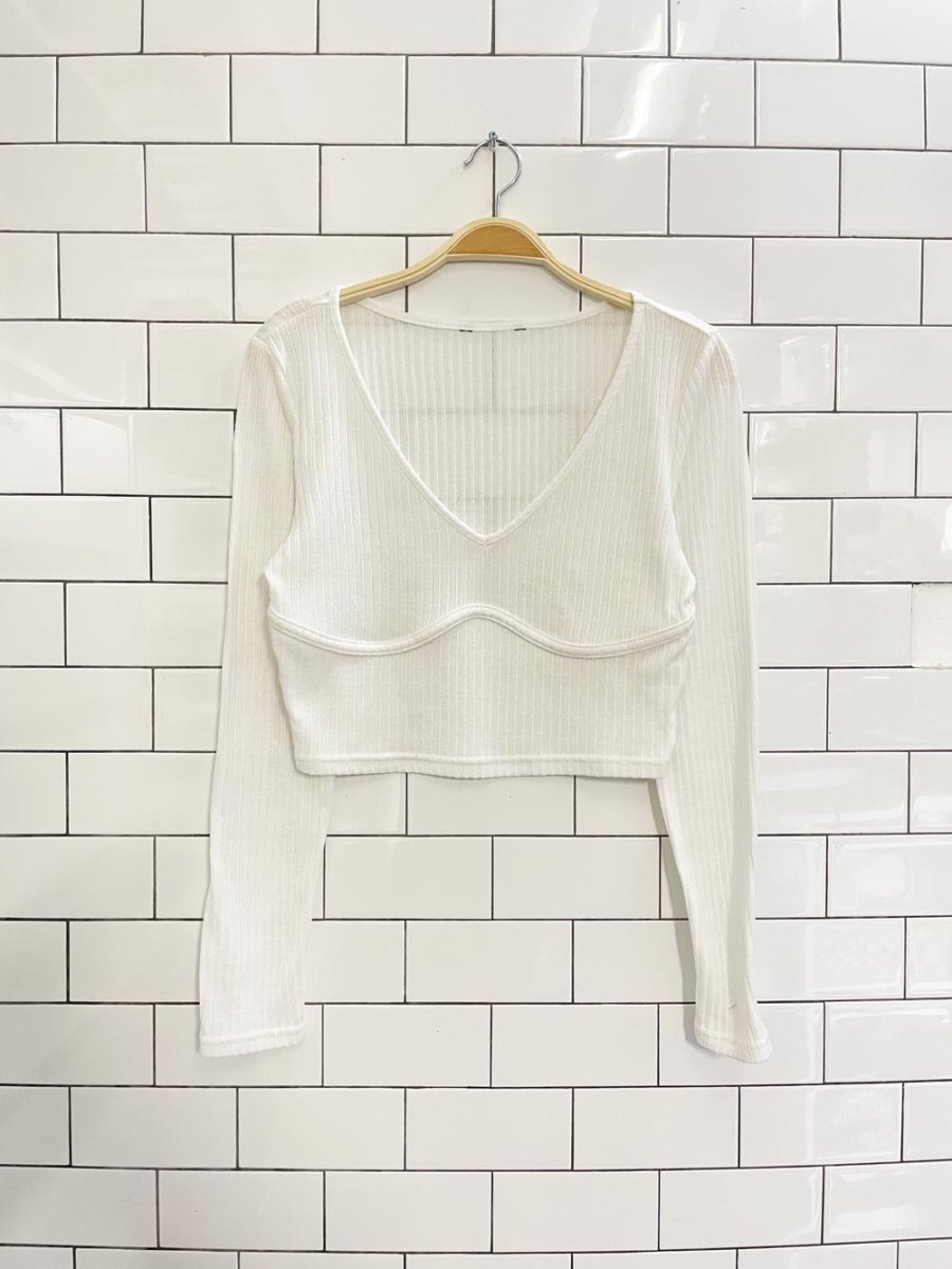 white knit contour long sleeve crop top - good market thrift store