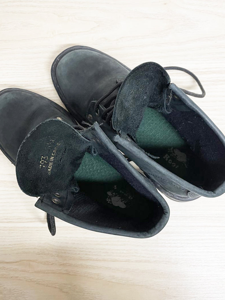 vintage roots tuff rustic leather hiking boots | made in canada