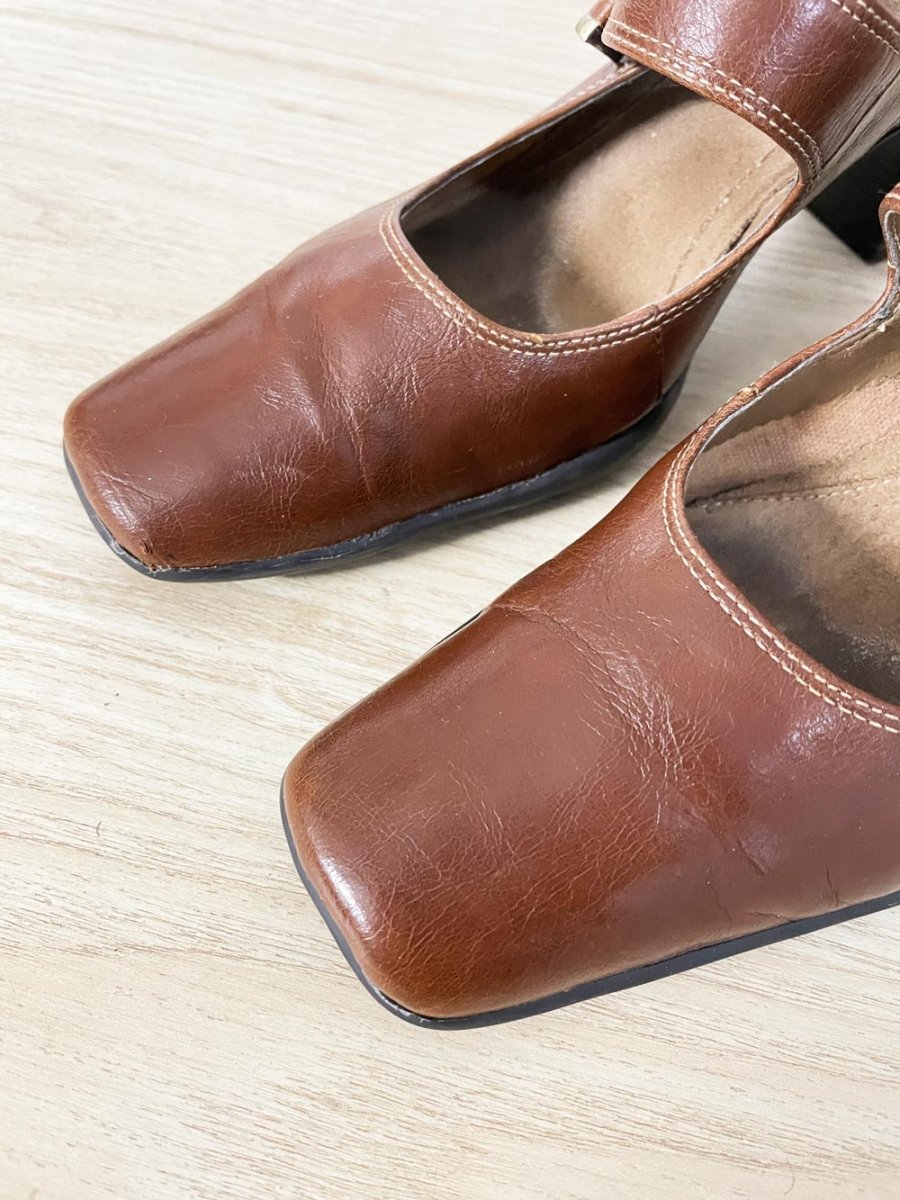 vintage 00s a2 mary - jane heeled loafers - good market thrift store