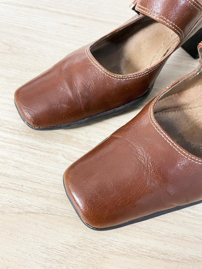 vintage 00s a2 mary - jane heeled loafers - good market thrift store