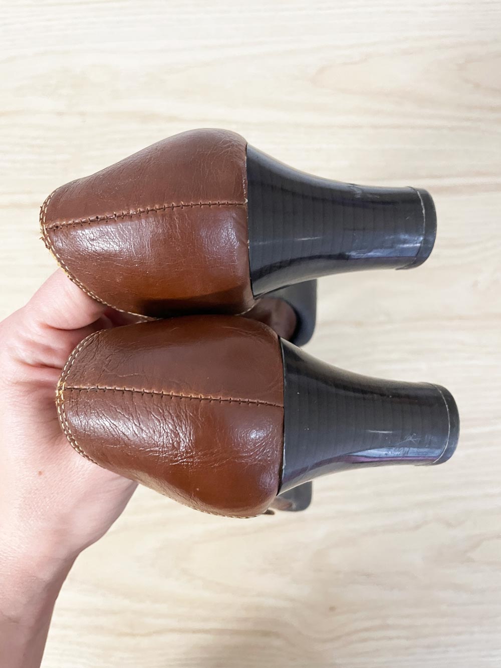 vintage 00s a2 mary - jane heeled loafers - good market thrift store