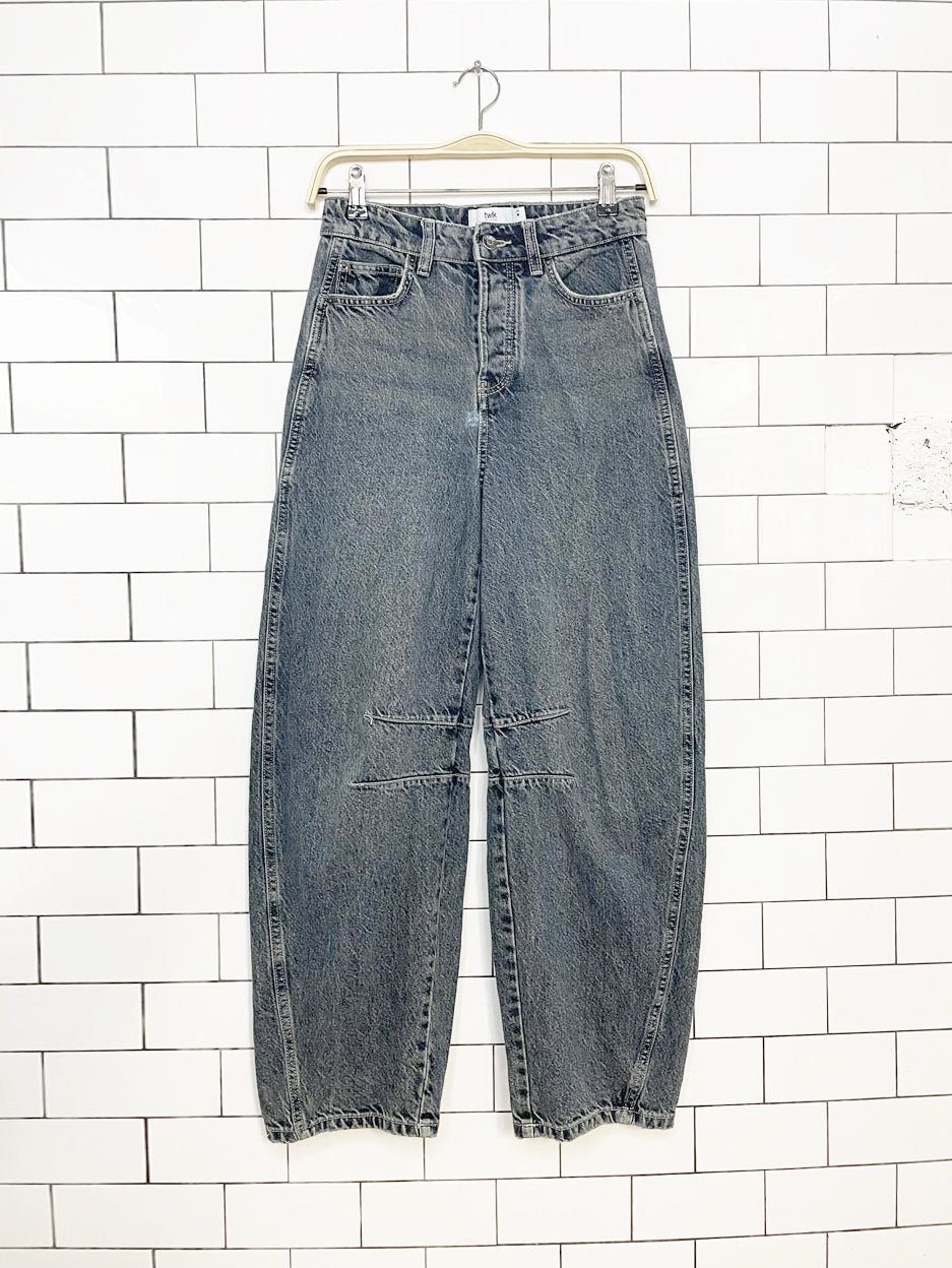 twik organic cotton barrel leg jeans | simons