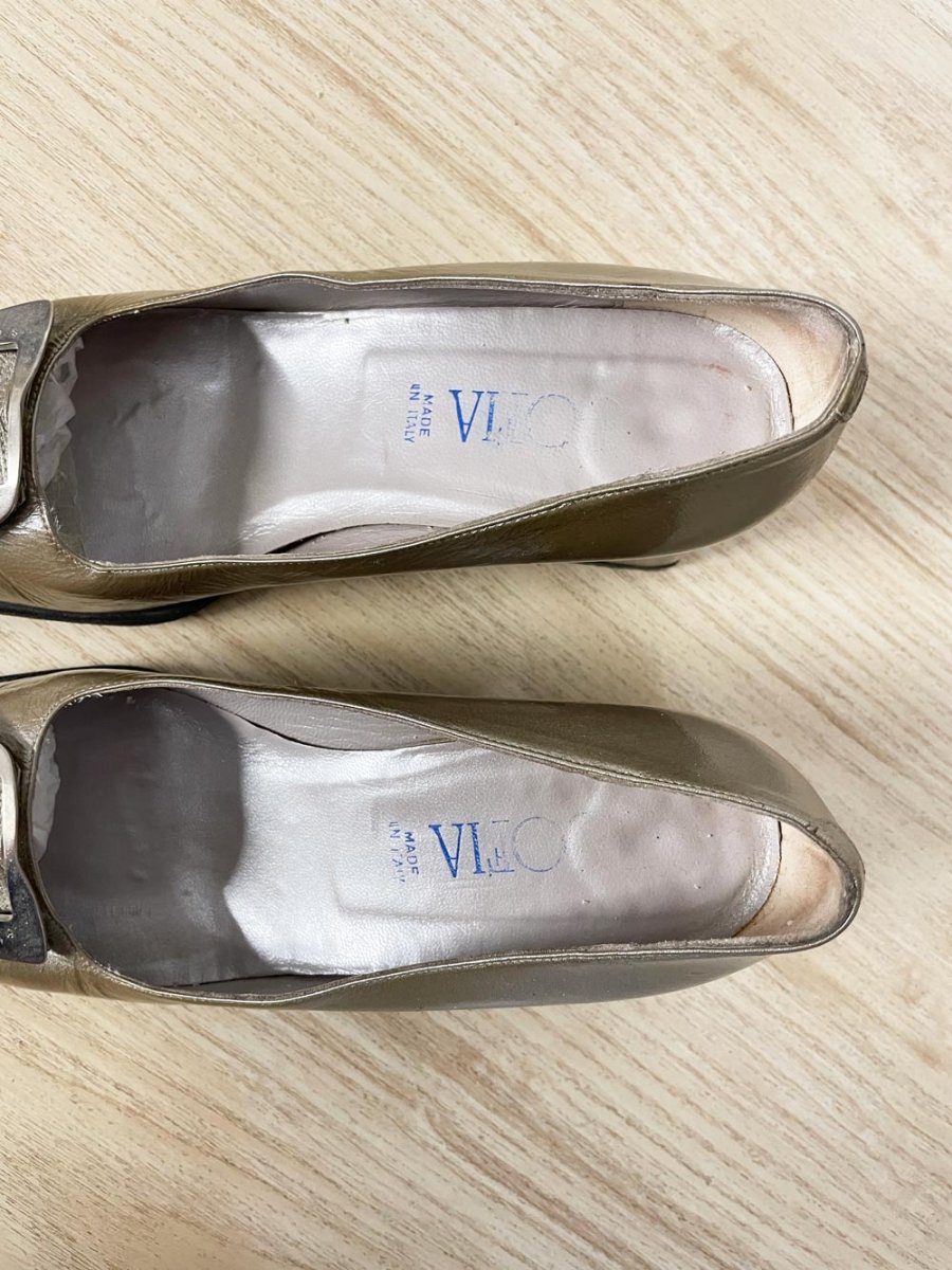 y2k sofia patent pearl leather buckle square toe heels | made in Italy - good market thrift store