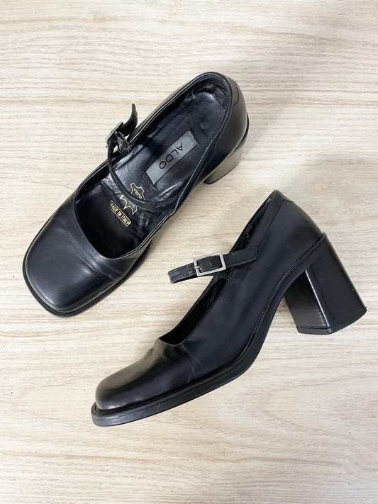 vintage 90s aldo leather square toe mary jane heels | made in Italy - good market thrift store