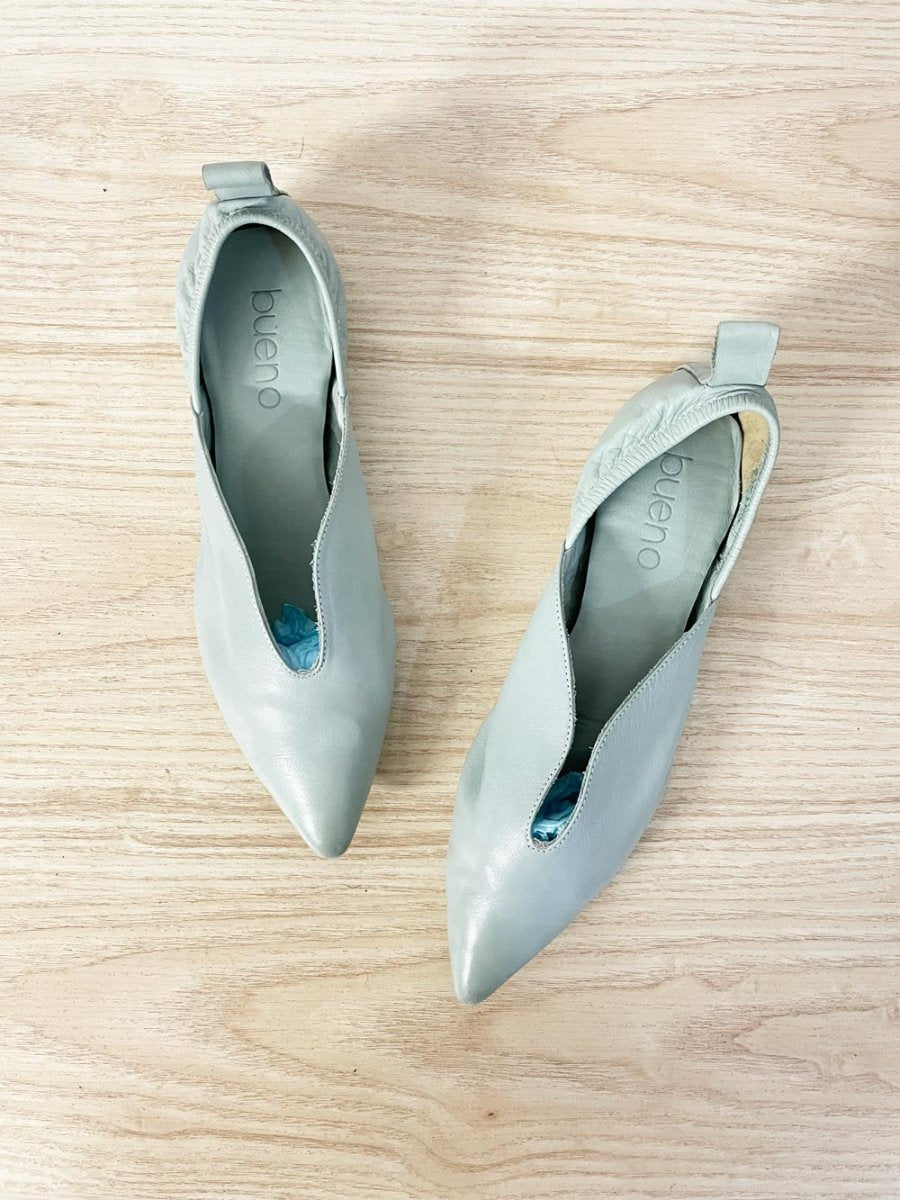 bueno tiffanys butter leather slip on shoes - good market thrift store