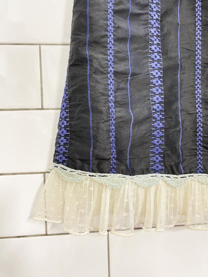 vintage 00s snak embroidered knee - length skirt - good market thrift store