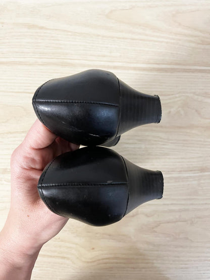 vintage 00s alexander the great coin accent low heel - good market thrift store