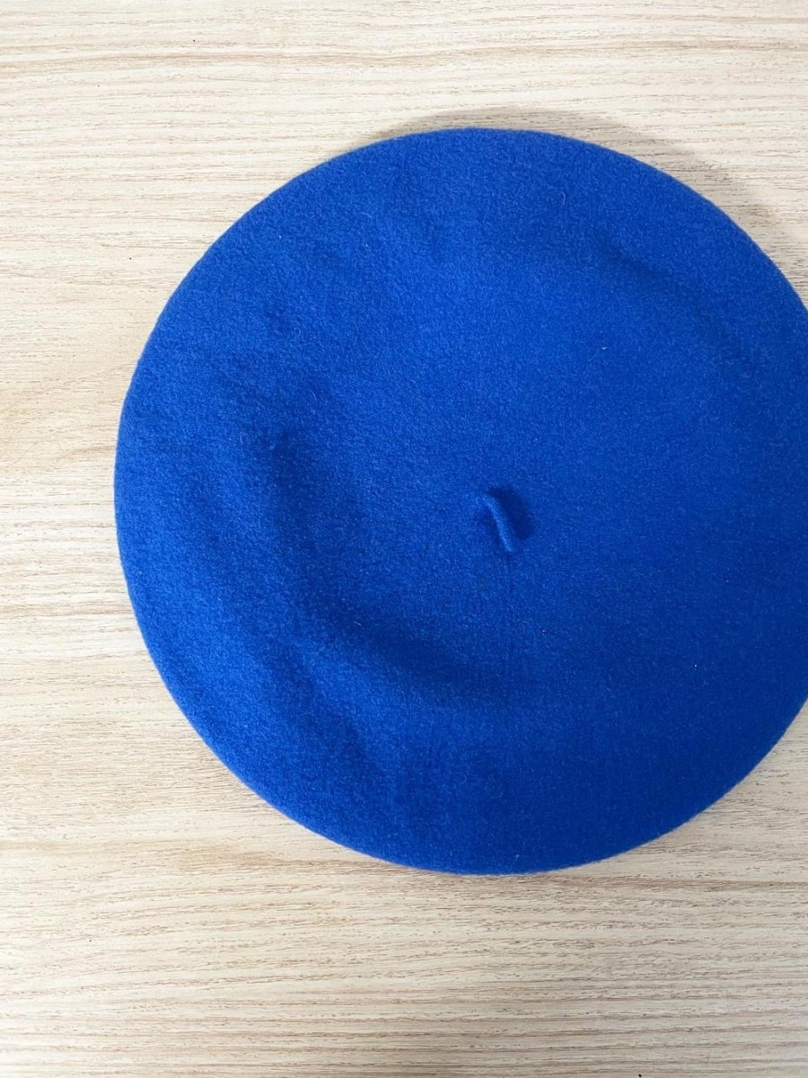 vintage 100% wool beret - good market thrift store