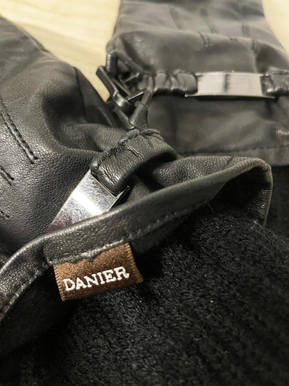 danier lambskin knit lined leather gloves - good market thrift store