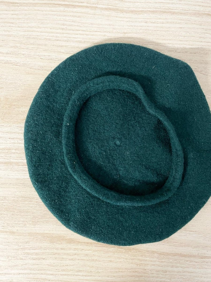 vintage 100% wool beret - good market thrift store