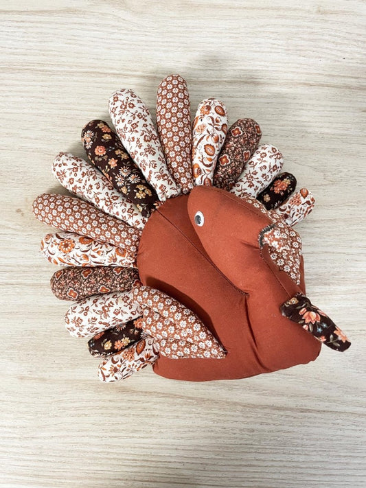 vintage handmade quilted thanksgiving turkey decor - good market thrift store