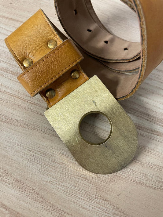 vintage mod brass buckle minimal leather belt - good market thrift store