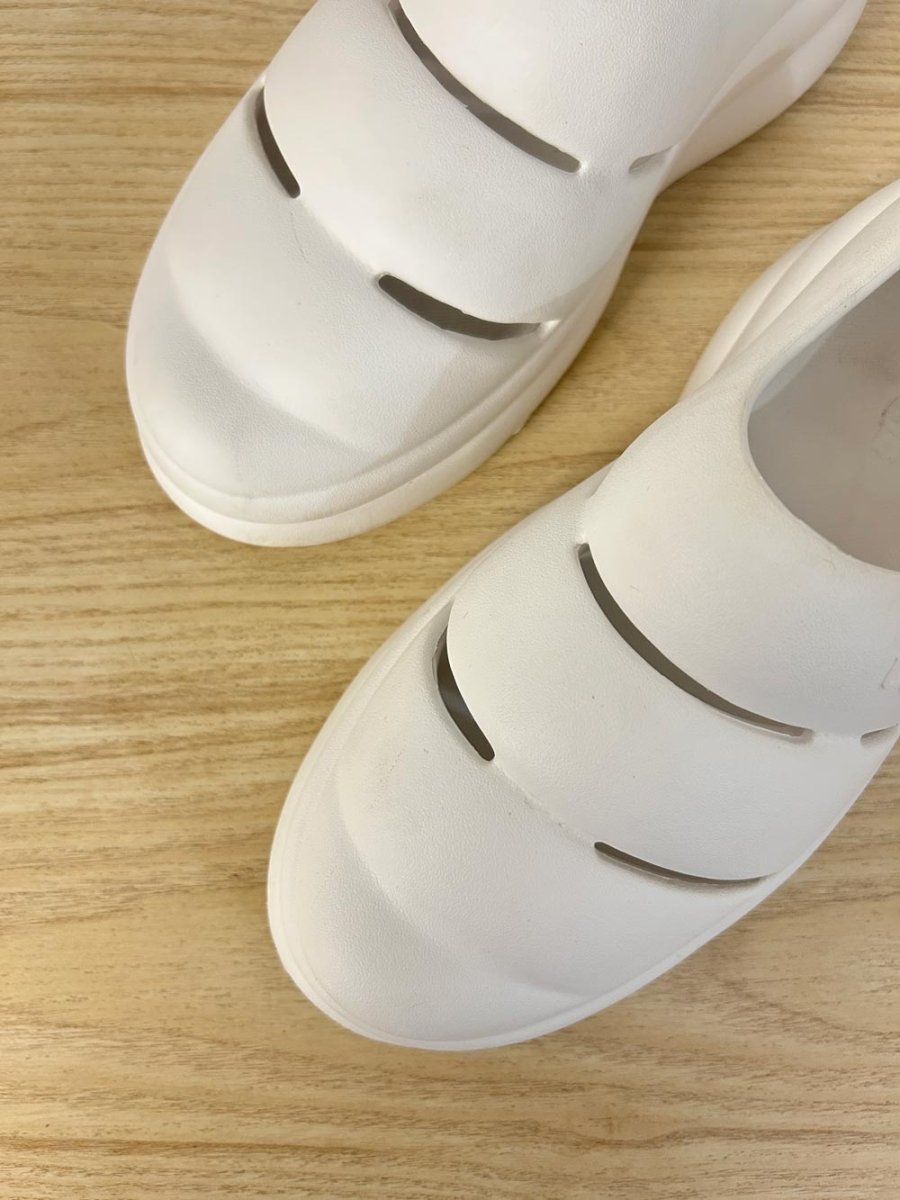 ugg sport yeah foam clog - good market thrift store