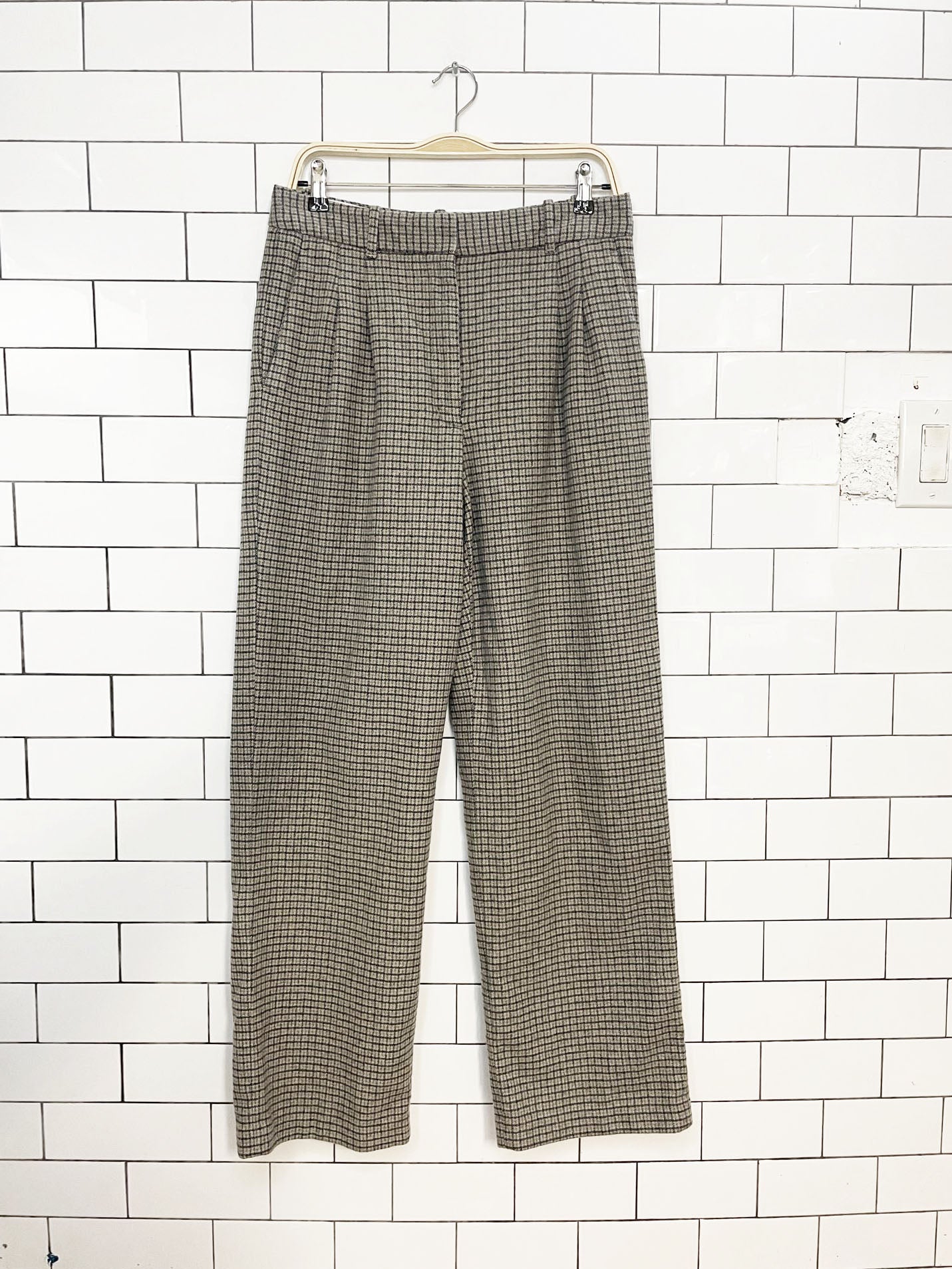 wilfred effortless wool-blend pleated wide leg trouser | aritzia
