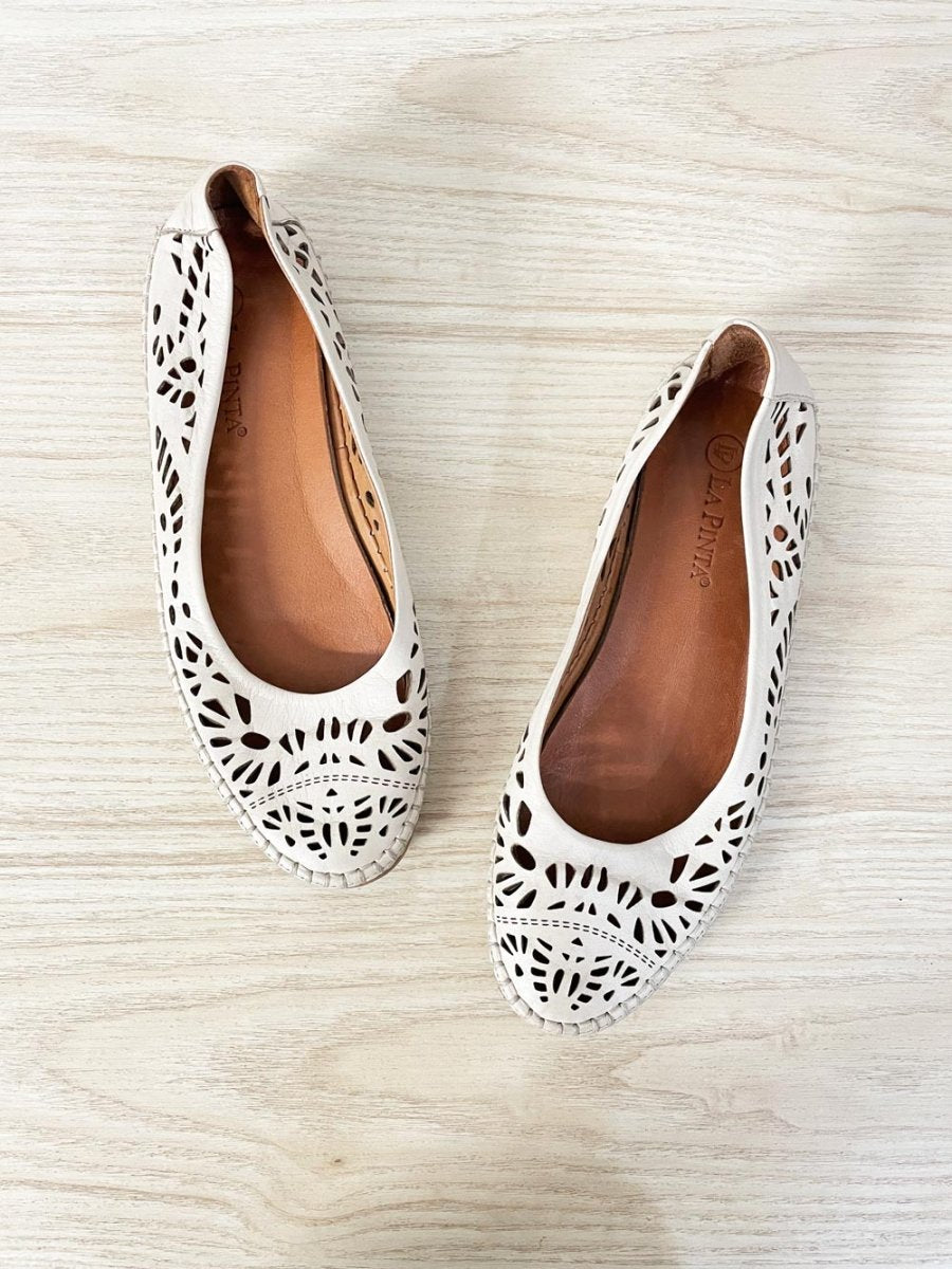 la pinta boho laser cut leather slip on shoes - good market thrift store
