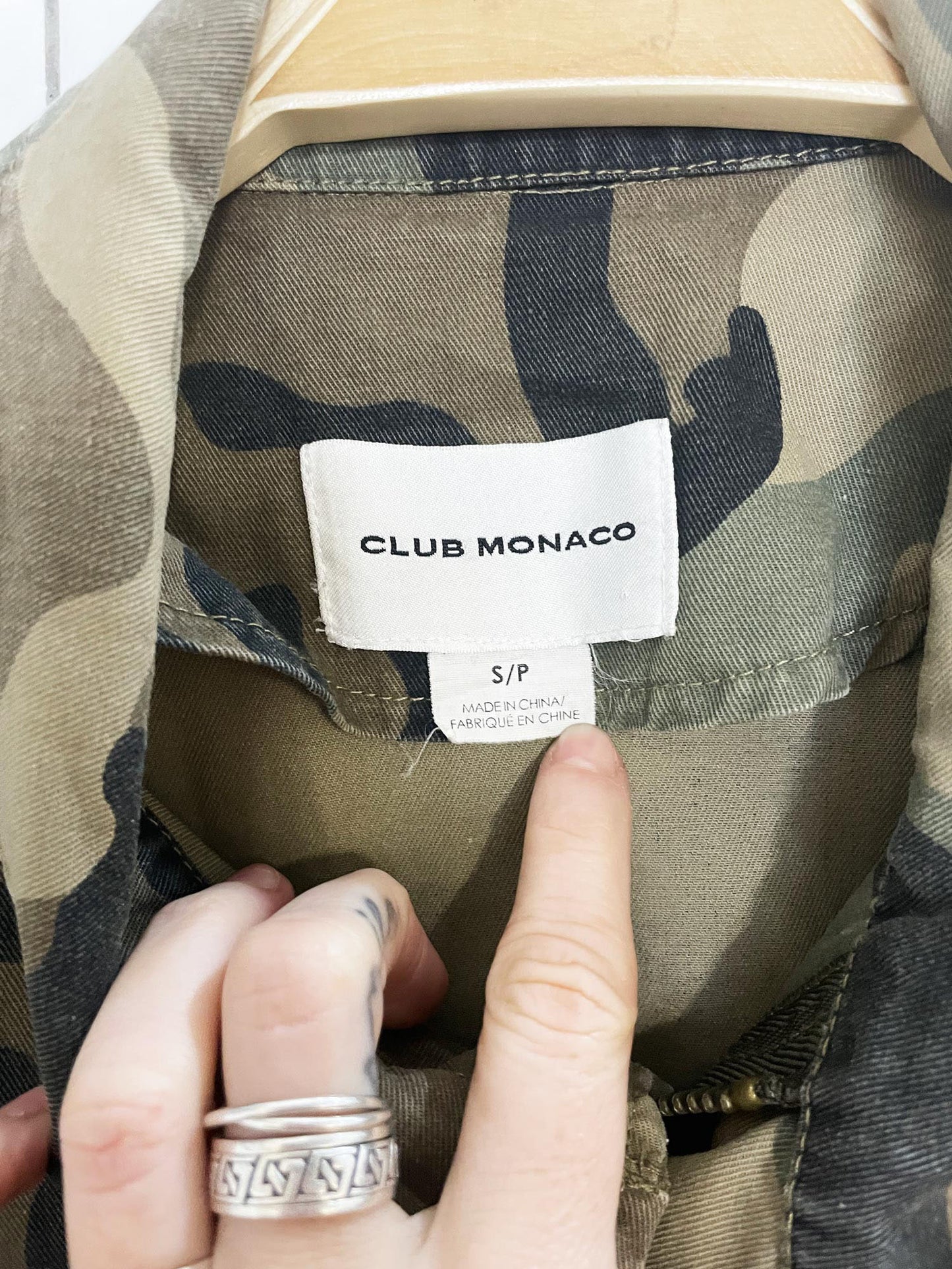 club monaco camo zip up cinch waist light utility jacket