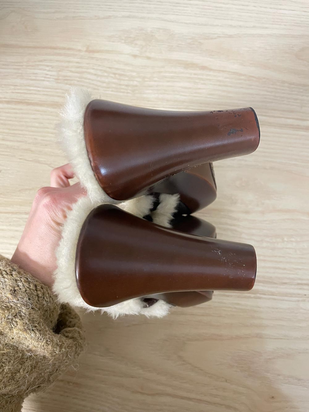 y2k tommy hilfiger faux fur heeled clogs - good market thrift store