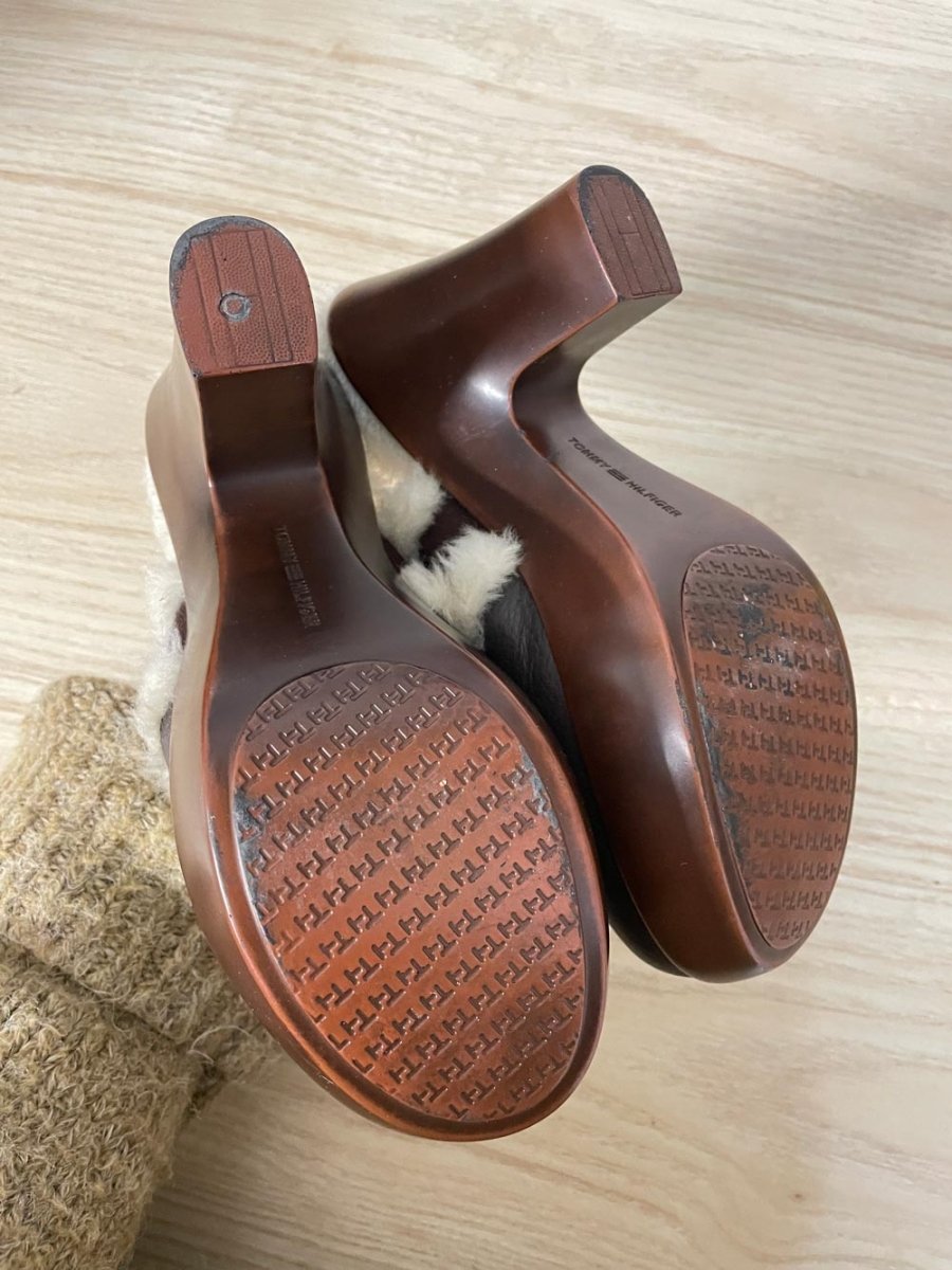y2k tommy hilfiger faux fur heeled clogs - good market thrift store
