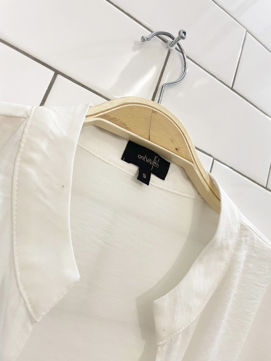 ontwelfth ruffle sleeve oversized blouse | anthropologie - good market thrift store