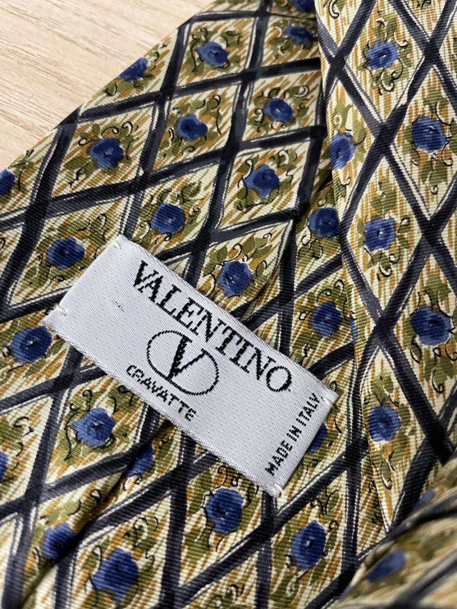 vintage valentino floral diamond silk tie - good market thrift store