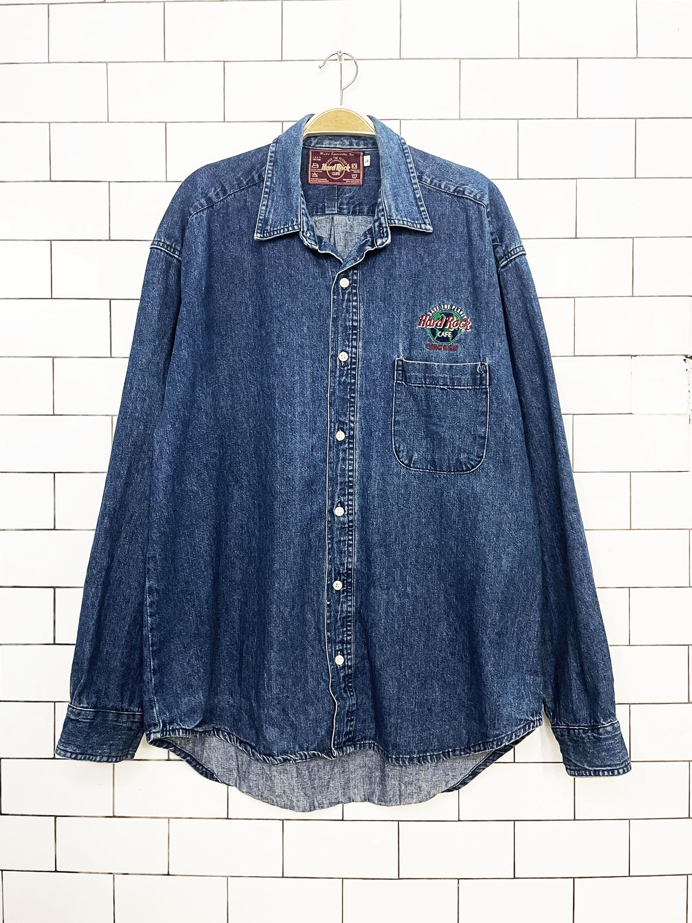 vintage 00s hard rock cafe chicago full button denim shirt | save the planet