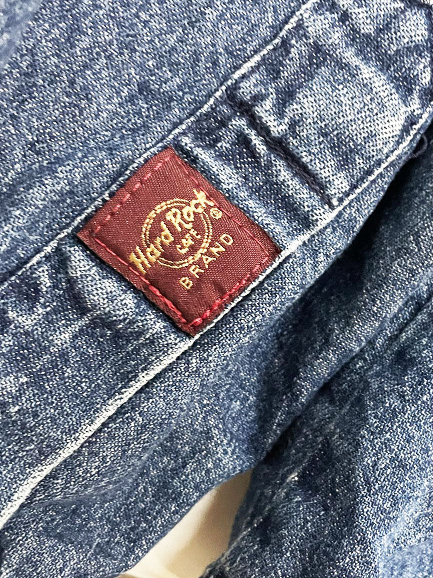 vintage 00s hard rock cafe chicago full button denim shirt | save the planet