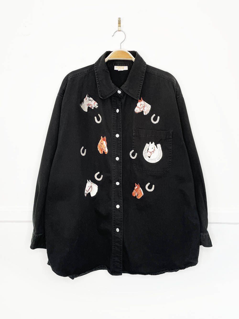 vintage tia western patch horses + horseshoes full button shirt