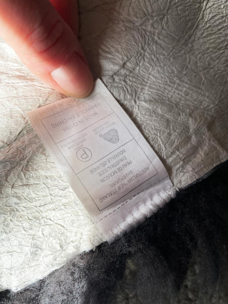 australian new zealand blue - grey sheepskin rug - good market thrift store