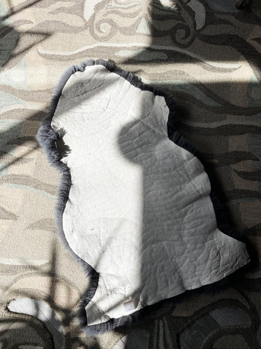 australian new zealand blue - grey sheepskin rug - good market thrift store