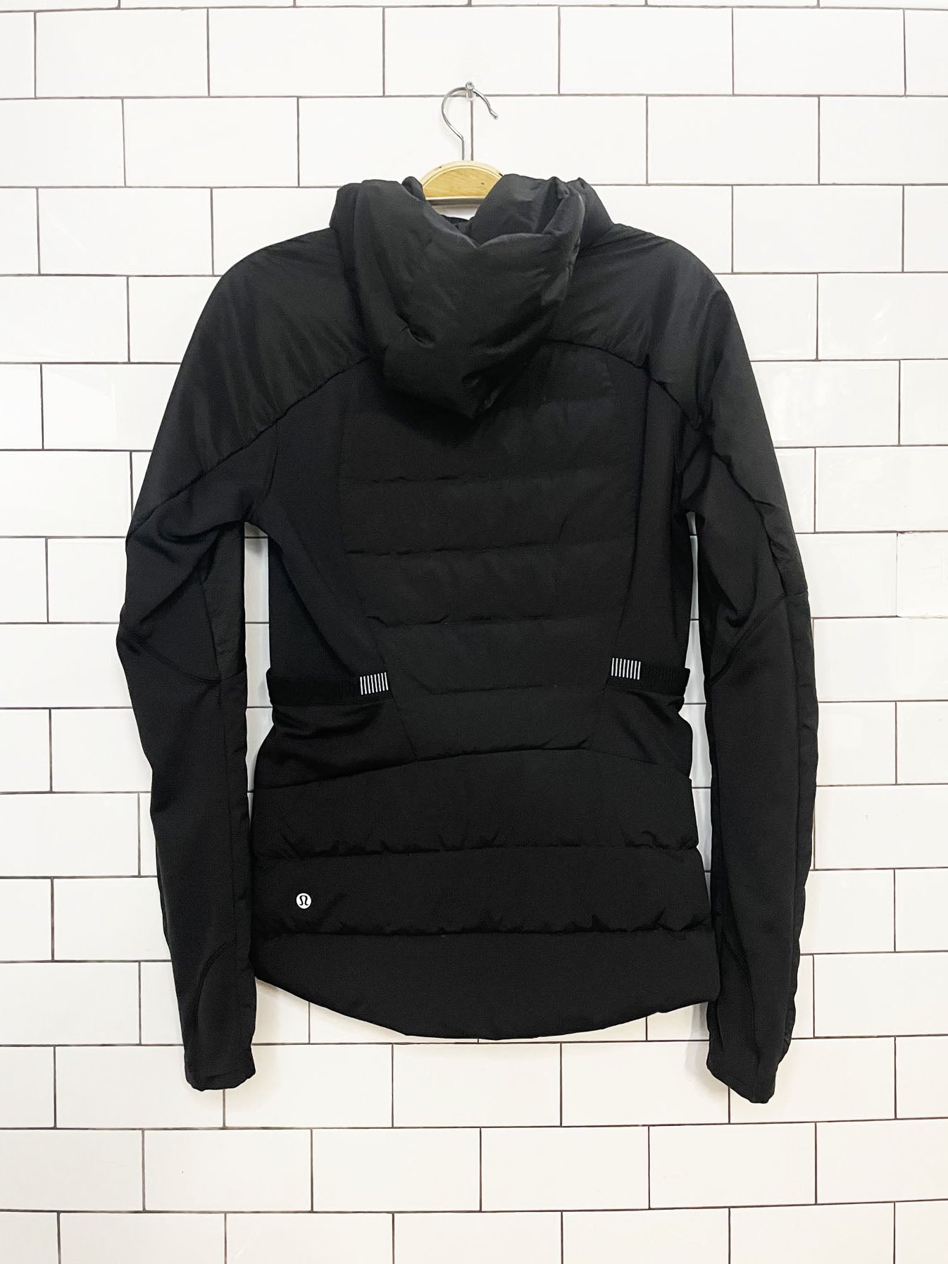 lululemon 2020 down for it all light puffer jacket | glyde primaloft
