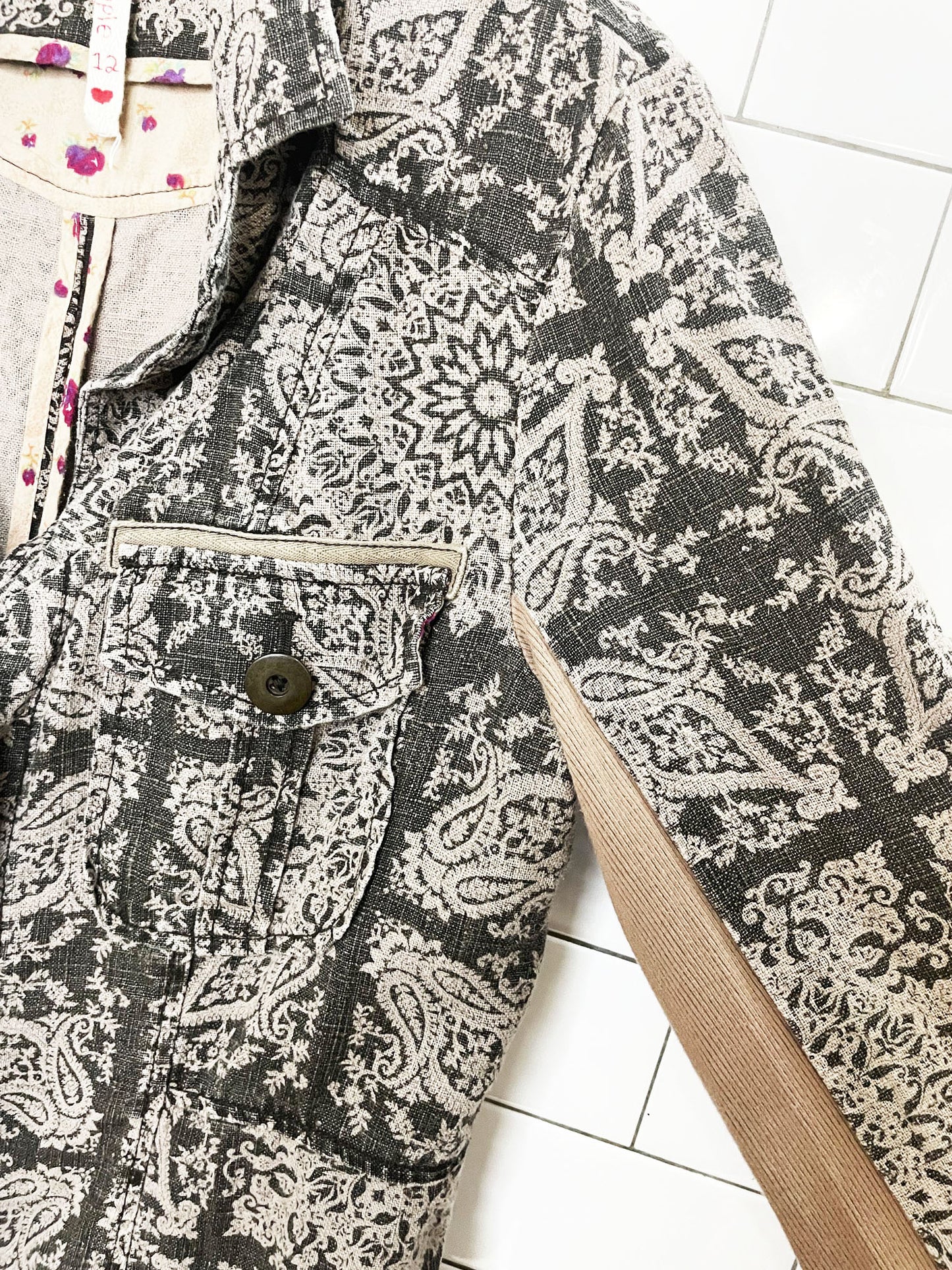 vintage 00s free people 100% ramie paisley slub full button light jacket | spanish tapestry