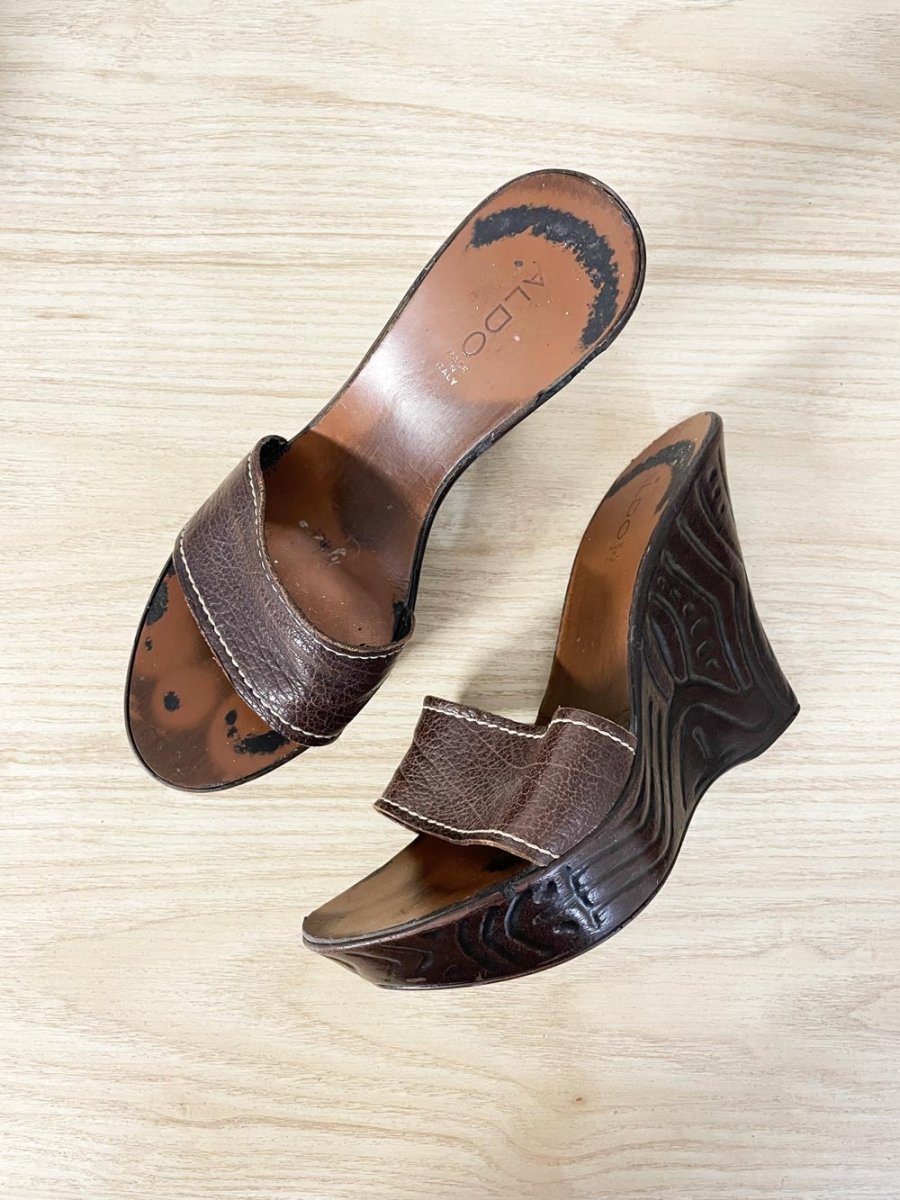 y2k aldo tooled leather wedge platform sandal | made in Italy - good market thrift store