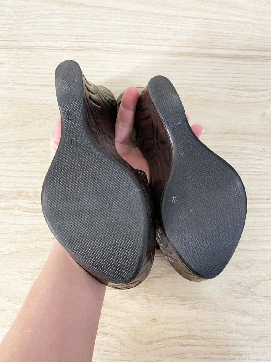 y2k aldo tooled leather wedge platform sandal | made in Italy - good market thrift store